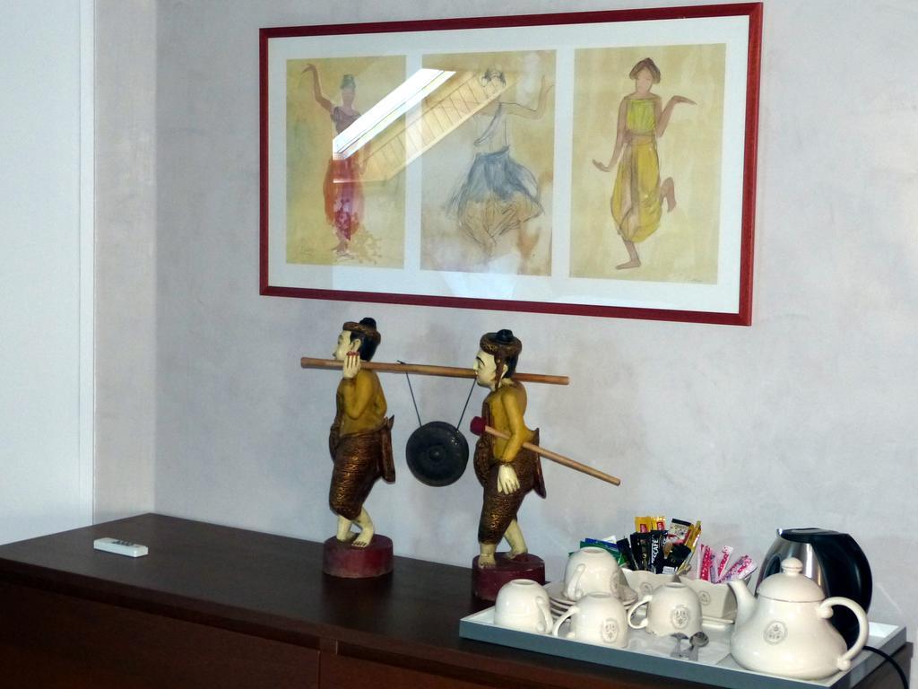 维拉博纳住宿加早餐旅馆 奥赛 客房 照片